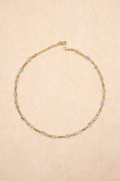Collier Nola